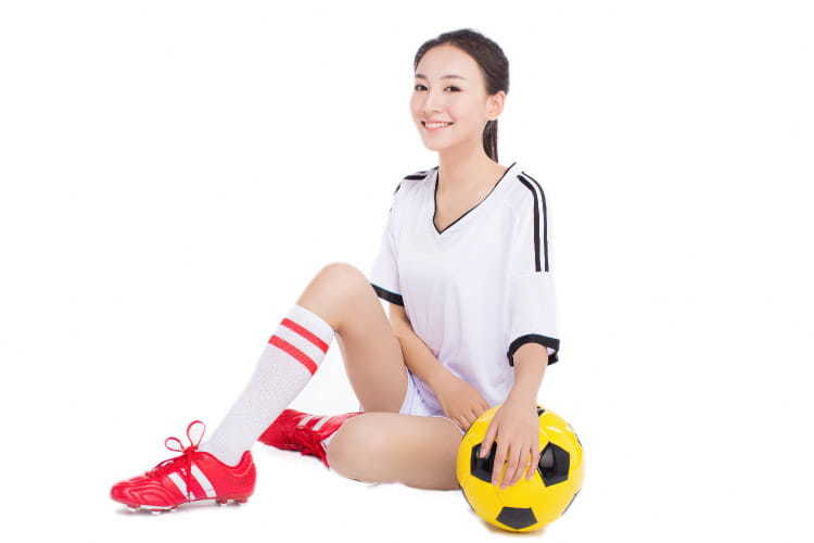 Find which are good cheap women soccer cleats!
