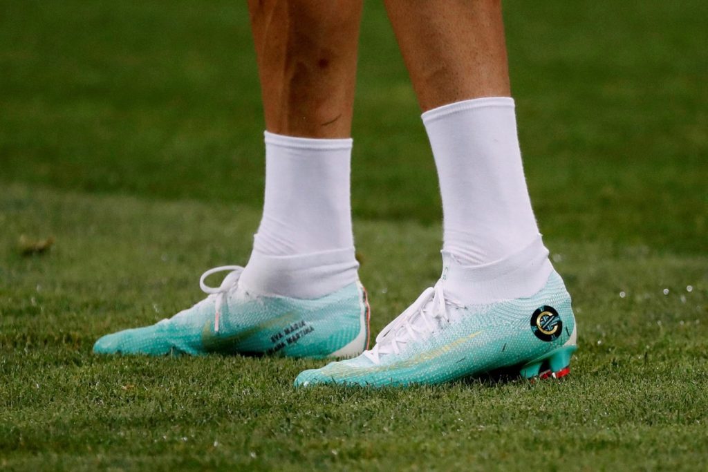 5 Best soccer cleats under 100$ you should check! | Soccer cleats Most Expensive Soccer Cleats – detail view