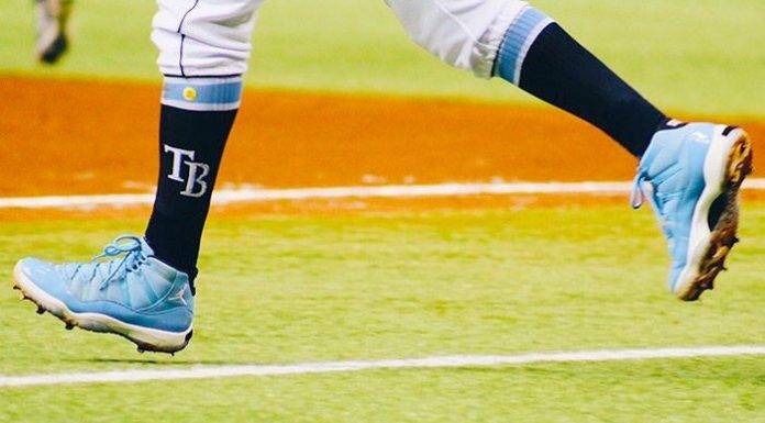 Jordan Men's Baseball Cleat - lightweight and soft heel sole unit