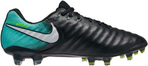 Tempo Legend VII FG by Nike