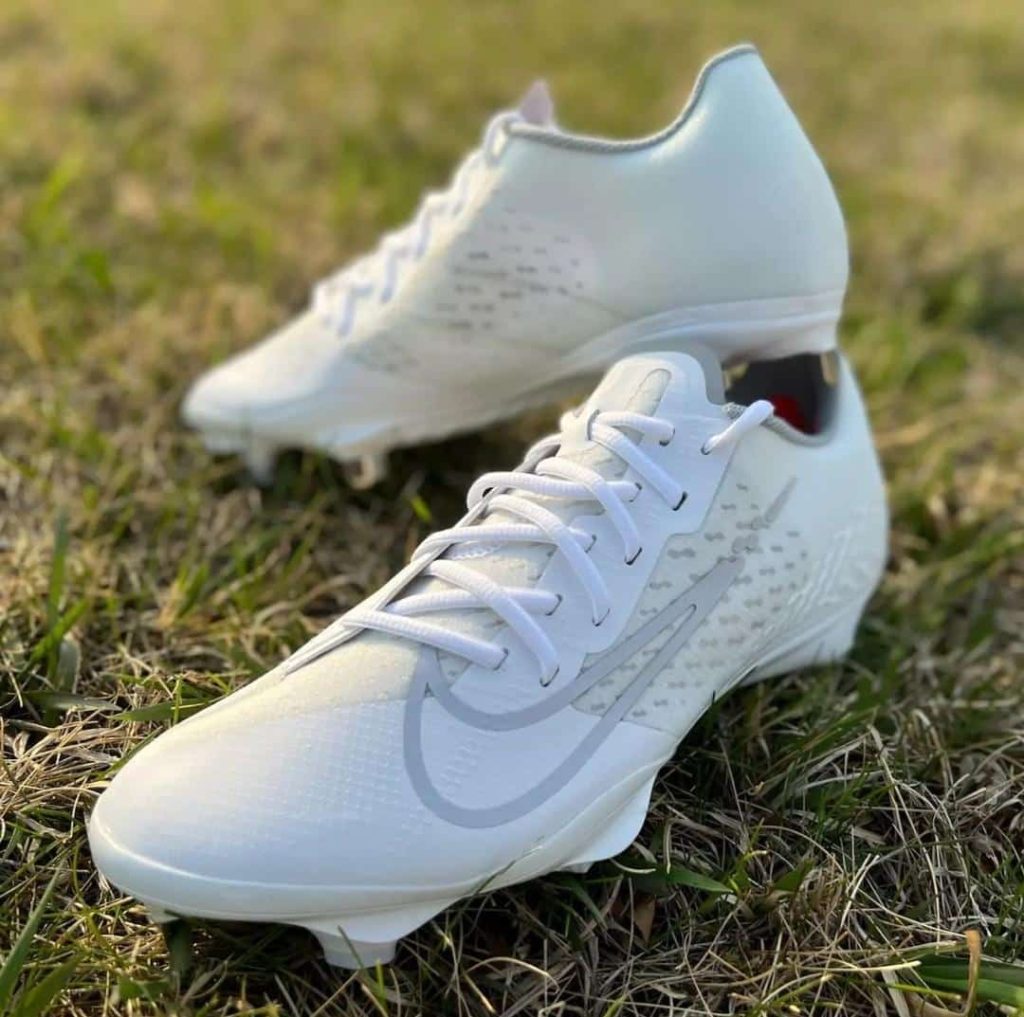What Maintenance Do Football Cleats Require? | Football cleats What Maintenance Do Football Cleats Require?