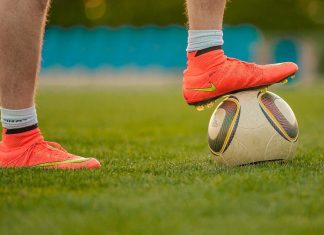 Can I Wear Football Cleats On Artificial Turf? Nike Ball Sport Football Soccer Shoes