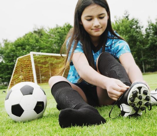 can my kid wear soccer cleats for football 3