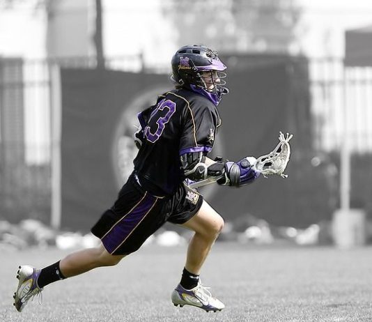 Are There Lacrosse Cleats For Wide Feet