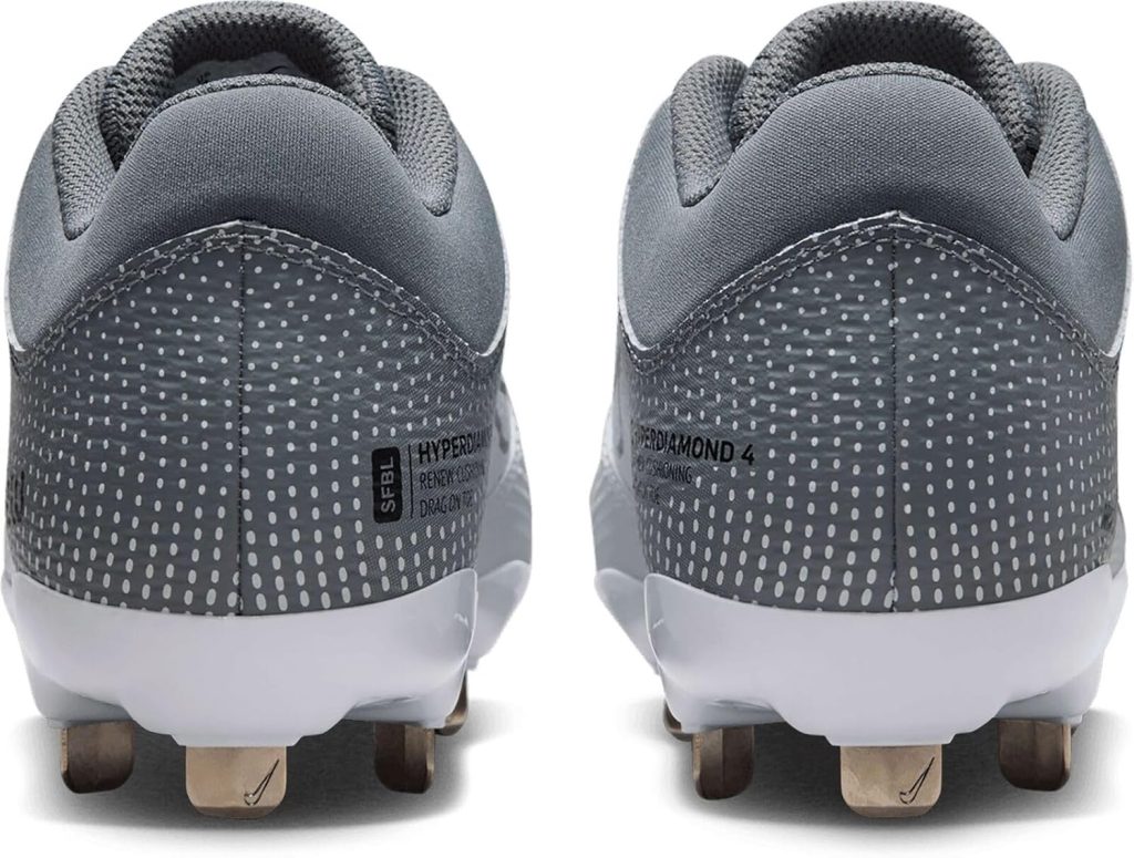 Nike Womens Hyperdiamond 4 Pro Metal Fastpitch Softball Cleats