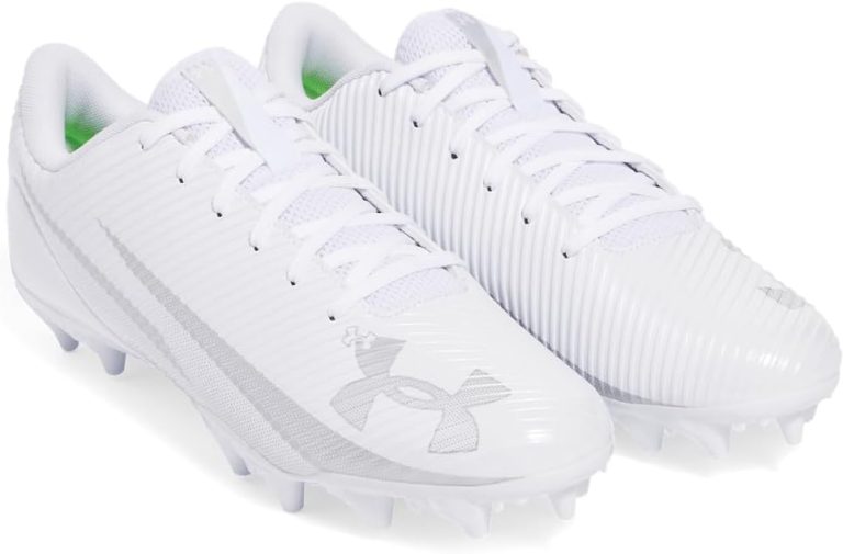 Best Soccer Cleats for Strikers to Score More Goals | Soccer cleats Under Armour Men's Blur Select Football Cleats