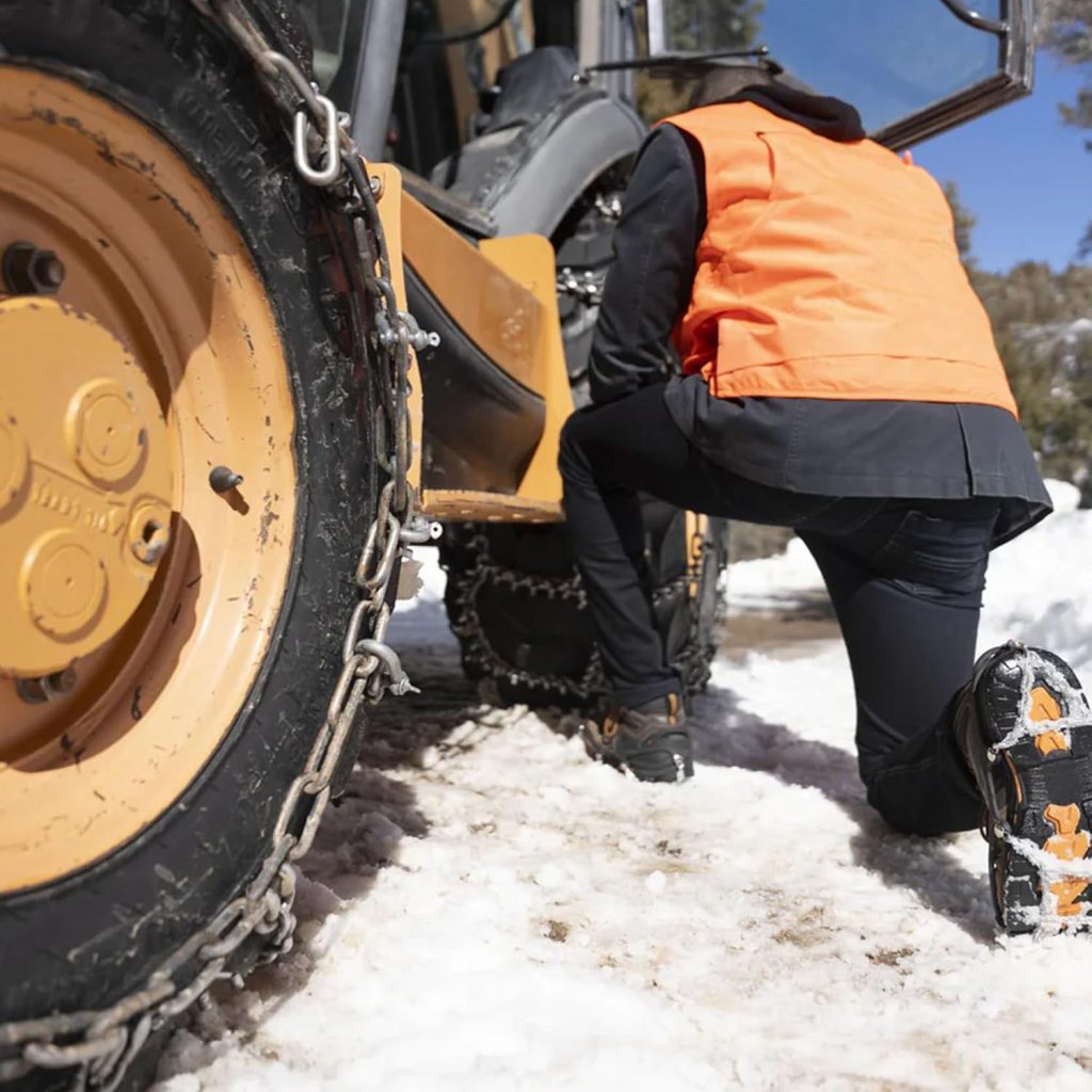 Yaktrax Traction Chains for Walking on Ice and Snow (Pair) Yaktrax Traction Chains for Walking on Ice and Snow (Pair)